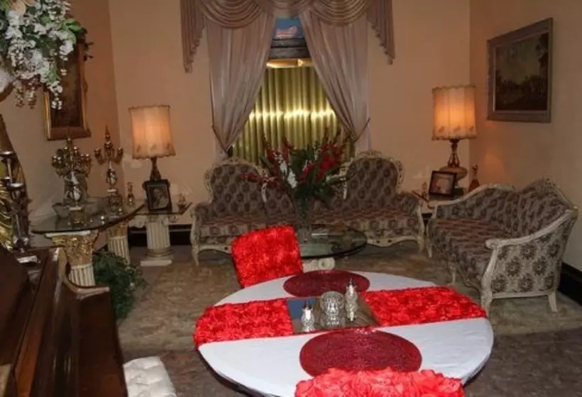 Hotelli Central West End B&b
