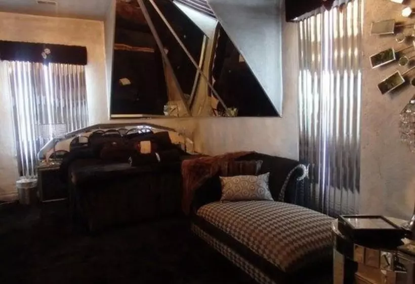 Hotelli Central West End B&b