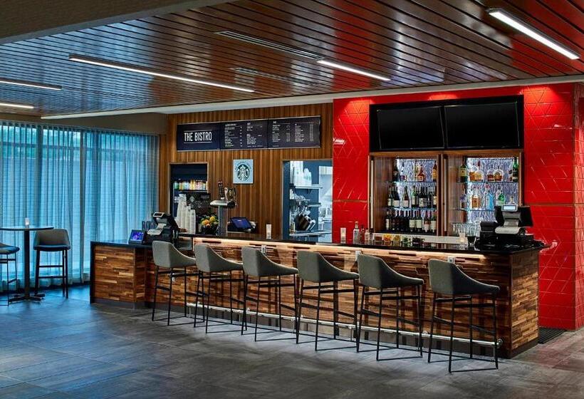 호텔 Courtyard By Marriott Minneapolis West