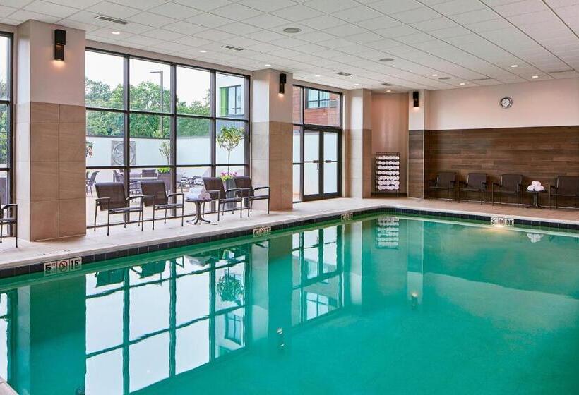 호텔 Courtyard By Marriott Minneapolis West