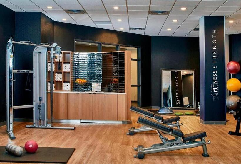 호텔 Courtyard By Marriott Minneapolis West