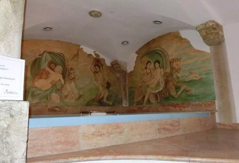 ホテル Garni Criss