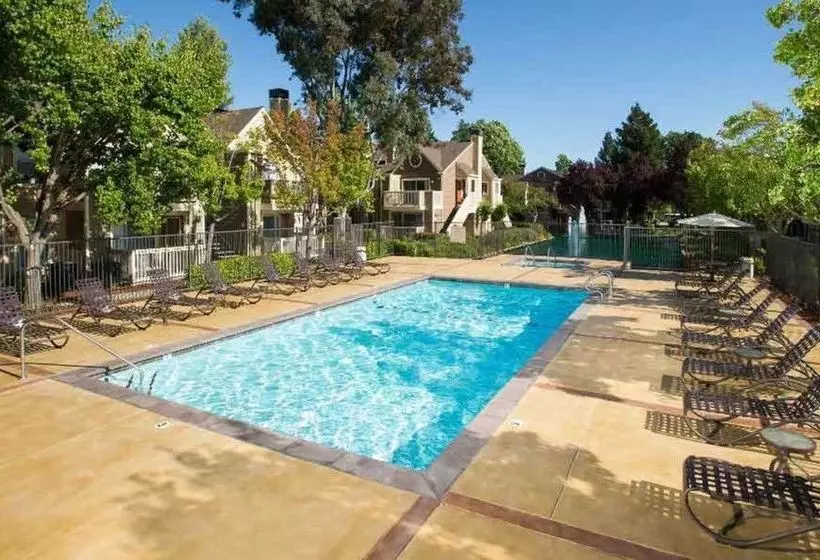 هتل Global Luxury Suites In The Heart Of San Ramon