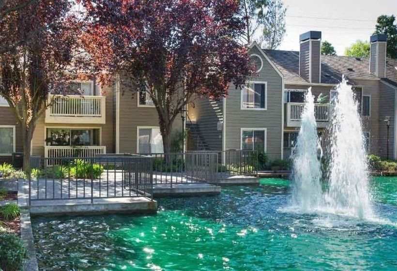 ホテル Global Luxury Suites In The Heart Of San Ramon