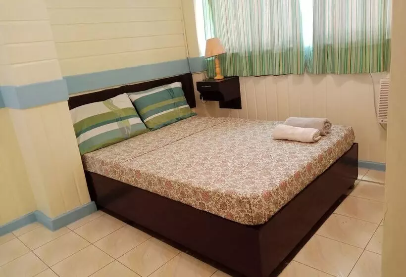 هتل Hayward Travel Inn