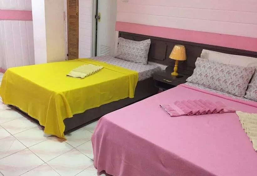 هتل Hayward Travel Inn