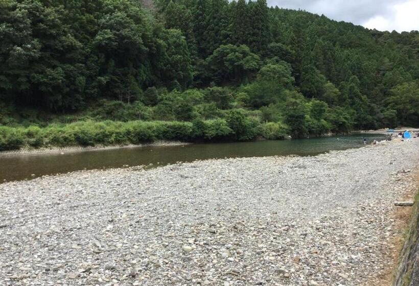 فندق Jhoppers Kumano Yunomine Guesthouse