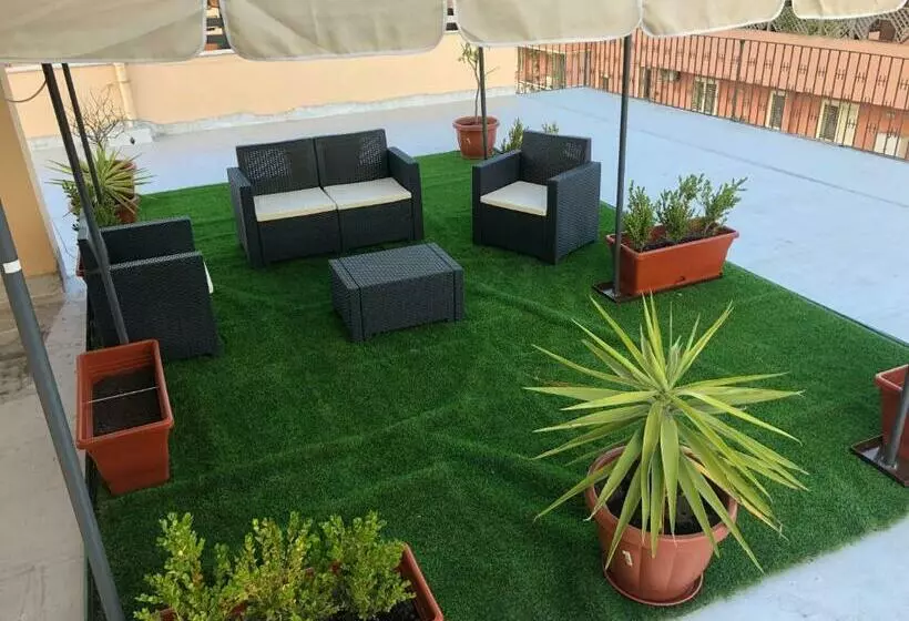 هتل L`essenza B&b