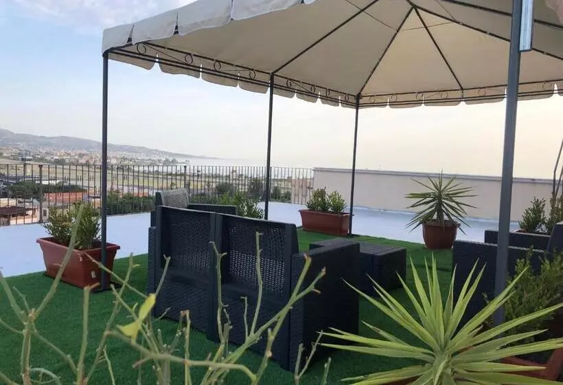 هتل L`essenza B&b