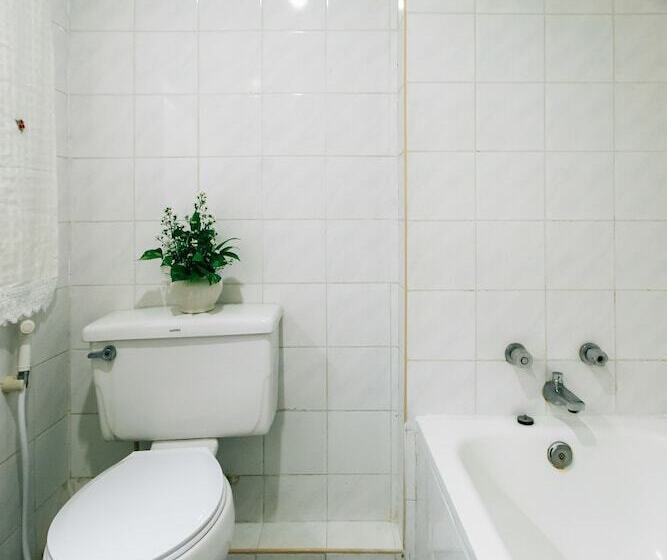 Отель Sinkiat Thani