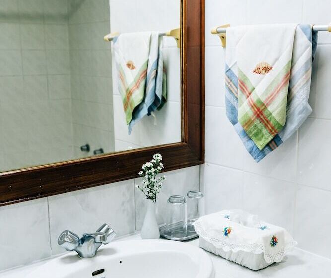 Отель Sinkiat Thani