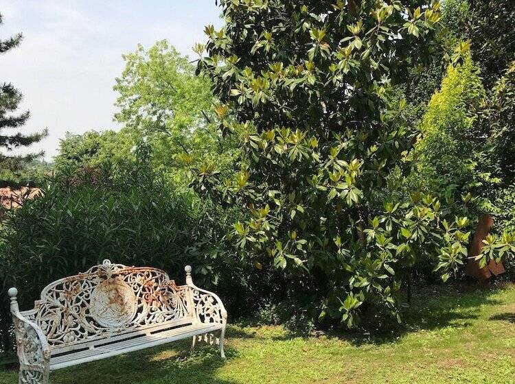 酒店 Villa House And Garden B&b