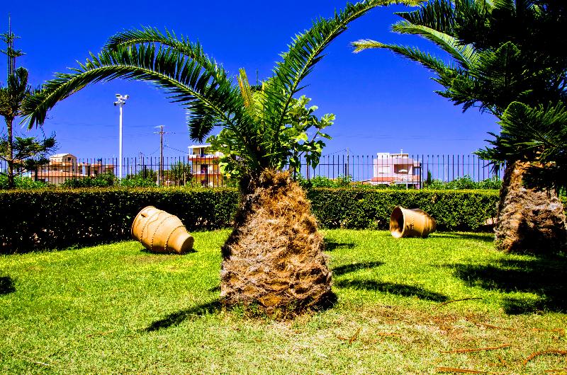 Yiannis Manos Hotel Resort