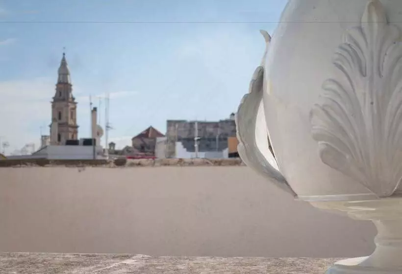 هتل Holidaymonopoli