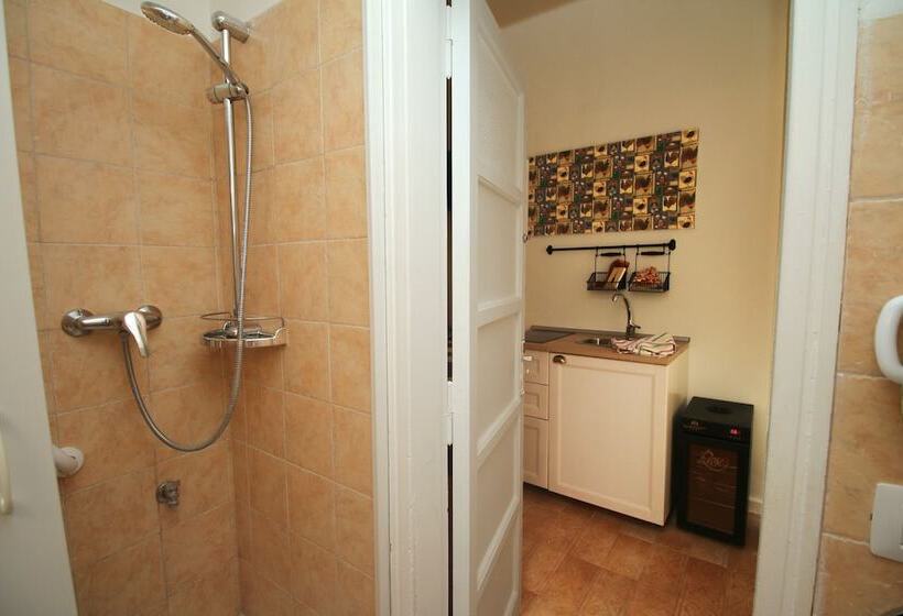 هتل Holidaymonopoli