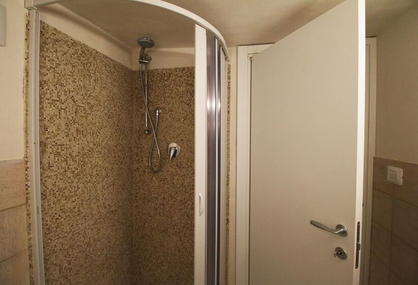 هتل Holidaymonopoli