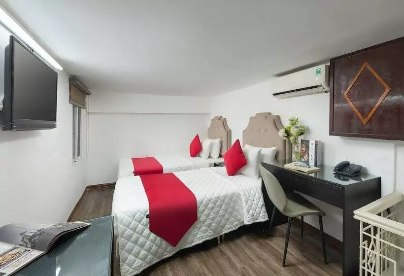 هتل Golden Time Hostel 3