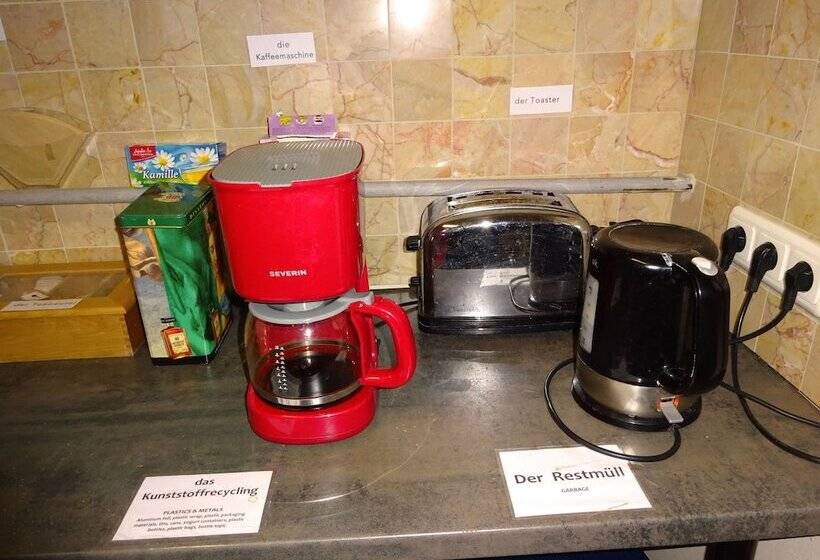 فندق Hummel Hostel   Historische Stadtvilla Mit Garten