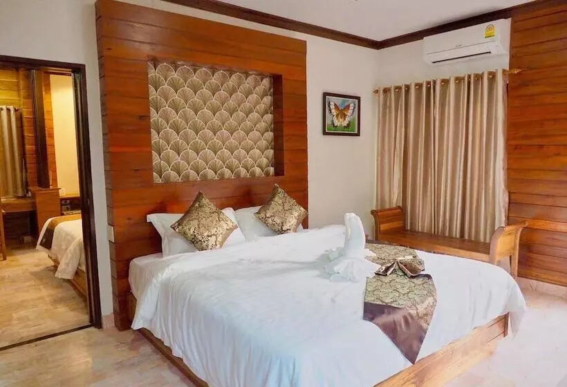 Khum Sai Ngam Hotel & Resort