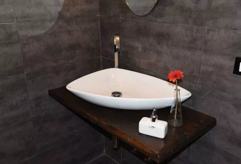 هتل La Bicocca B&b
