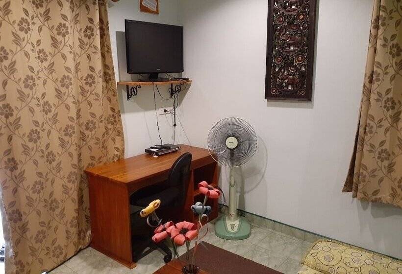 호텔 New Paradise Home Resort