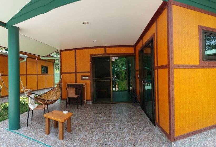 호텔 New Paradise Home Resort