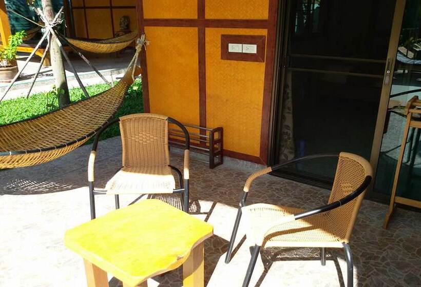 호텔 New Paradise Home Resort