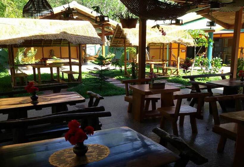 호텔 New Paradise Home Resort