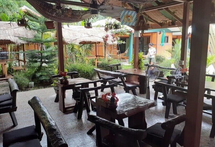 호텔 New Paradise Home Resort