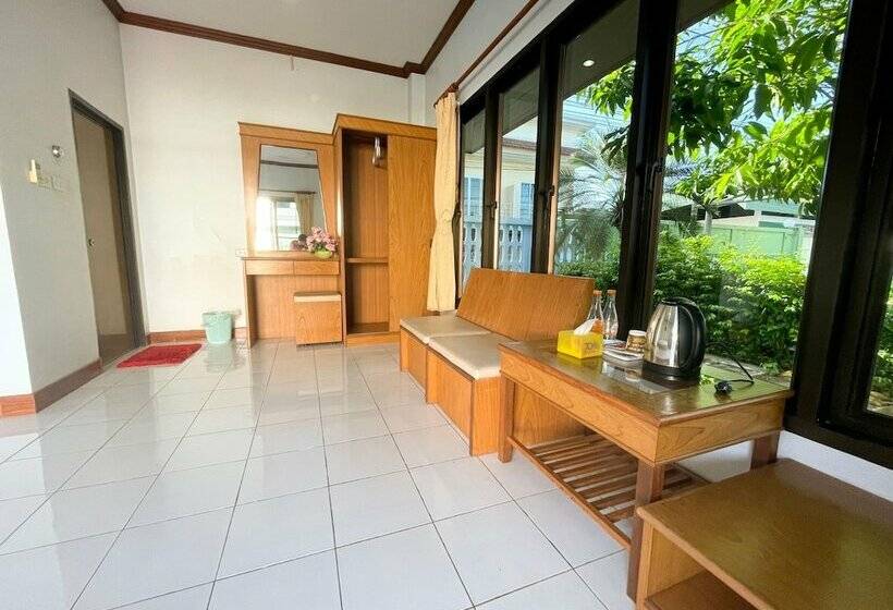 هتل Sadudee Mansion