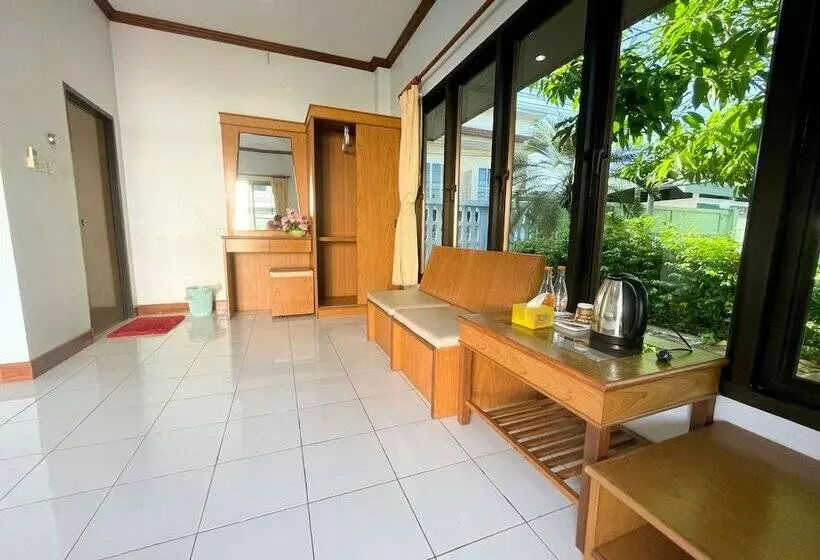 هتل Sadudee Mansion