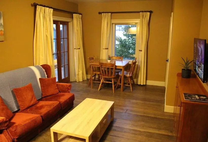 هتل The Tasmanian Inn