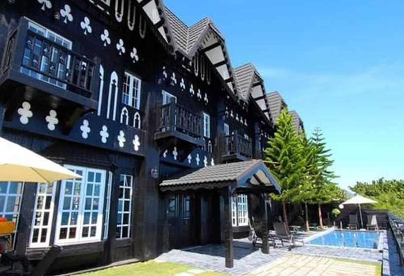 هتل Tudor Dynasty Homestay