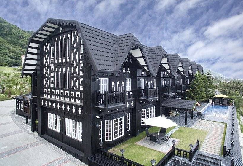 هتل Tudor Dynasty Homestay