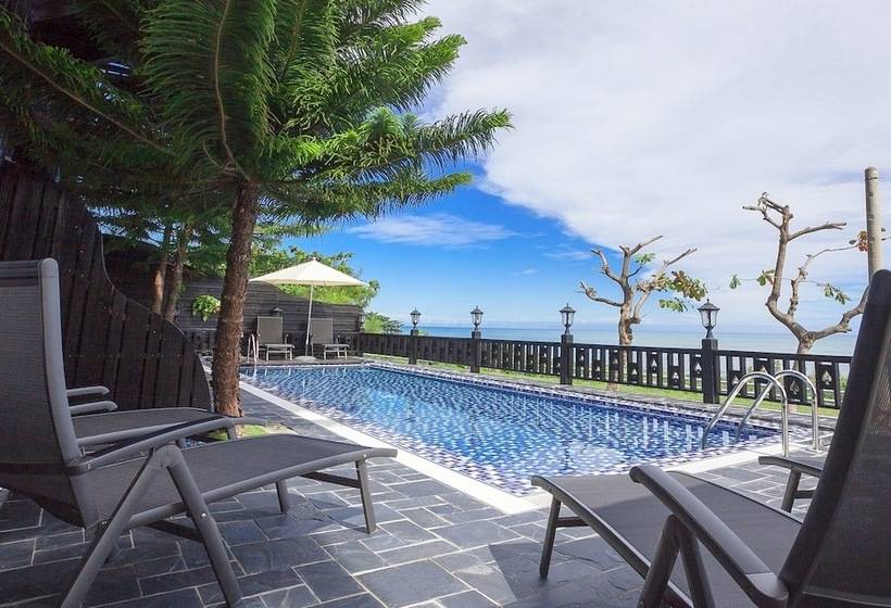 هتل Tudor Dynasty Homestay