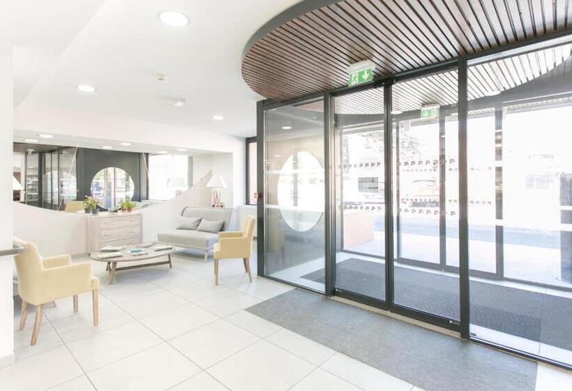 בית מלון כפרי Zenao Albi   Résidence Stella