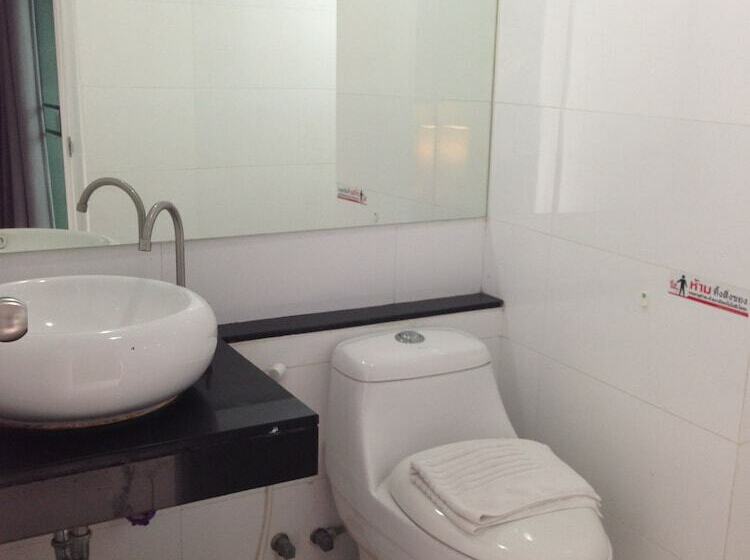 Отель Zenith Life