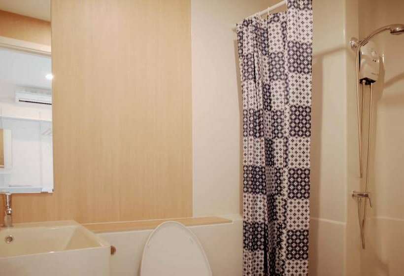 Отель Zenith Life