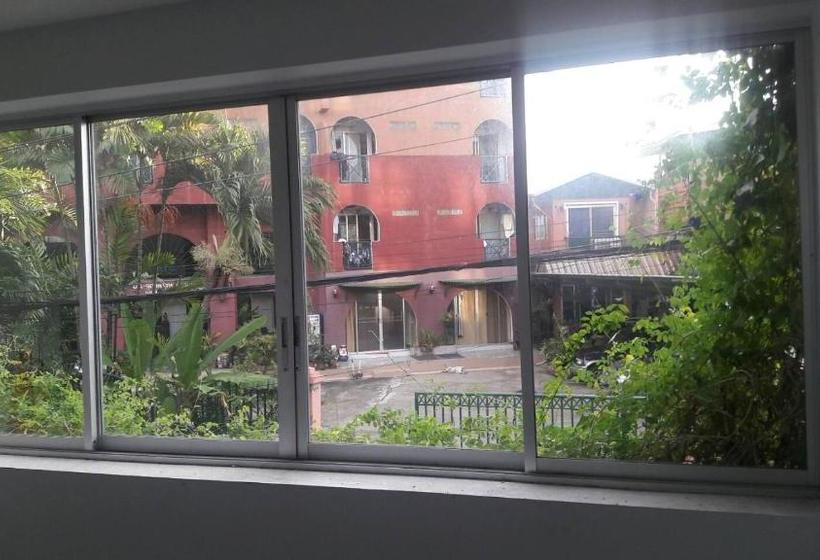 هتل Baan Khun Mae Apartment