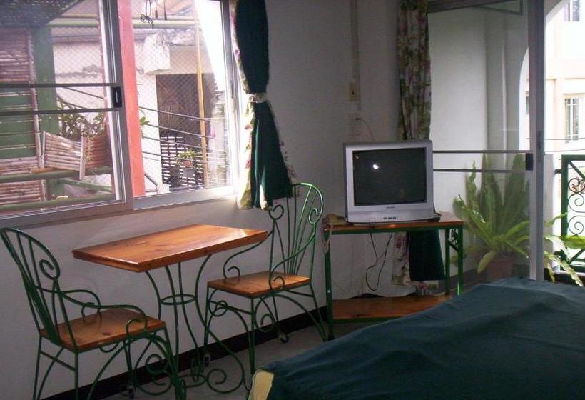 هتل Baan Khun Mae Apartment