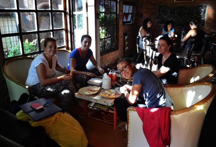 Szálloda Brickhouse Ayutthaya Guesthouse Est 1986