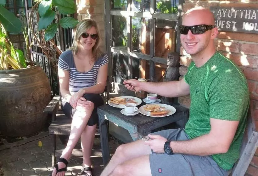 ホテル Brickhouse Ayutthaya Guesthouse Est 1986