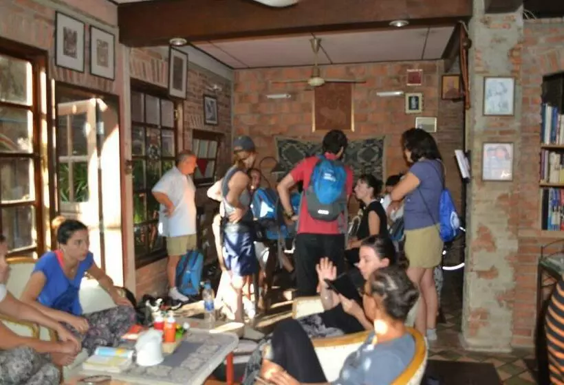 ホテル Brickhouse Ayutthaya Guesthouse Est 1986