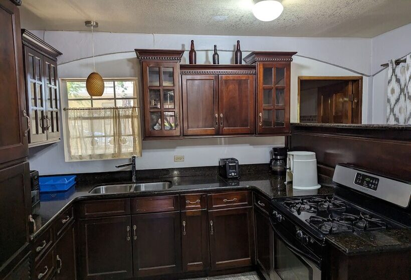 ホテル Caribbean Shores Bed & Breakfast