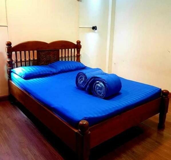 בית מלון כפרי T2b Home Hostel