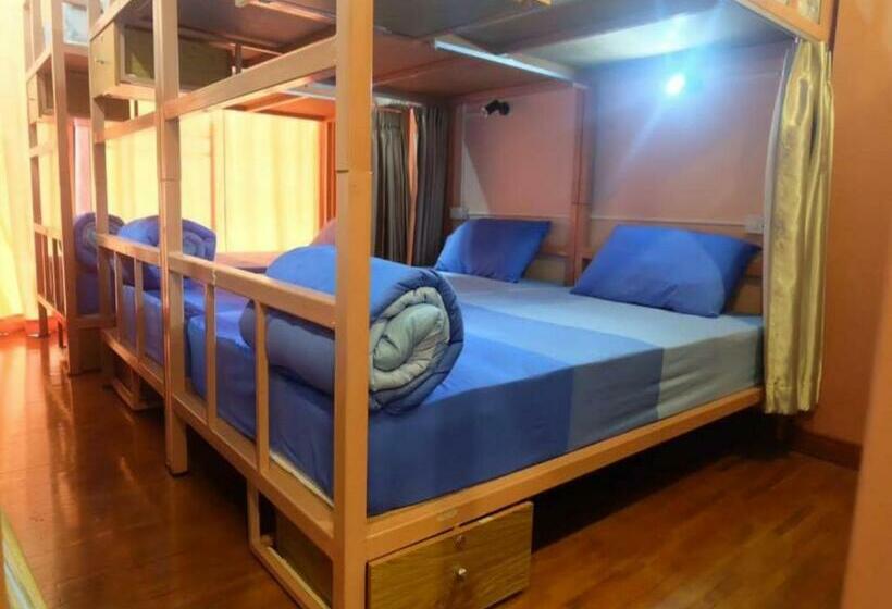 בית מלון כפרי T2b Home Hostel