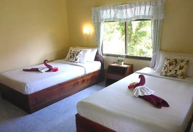 Hotelli Tanouy Garden