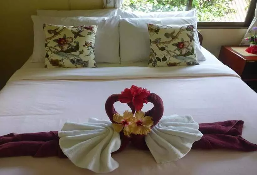 Hotelli Tanouy Garden