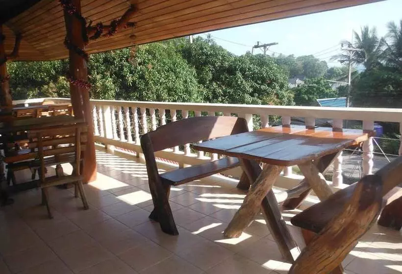 Hotelli Tanouy Garden