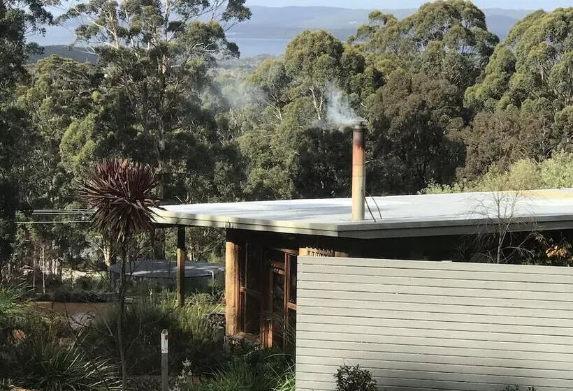 Hotelli The Floating Forest